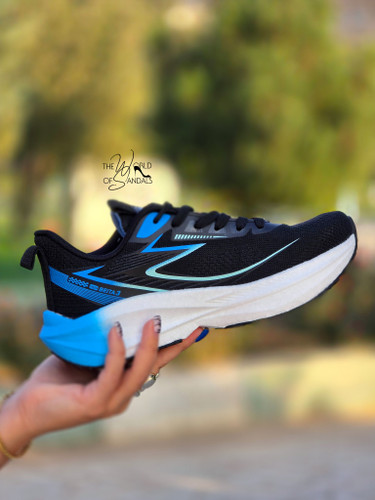 کتانی اسپرت زنانه رانینگ با طراحی گرافیکی